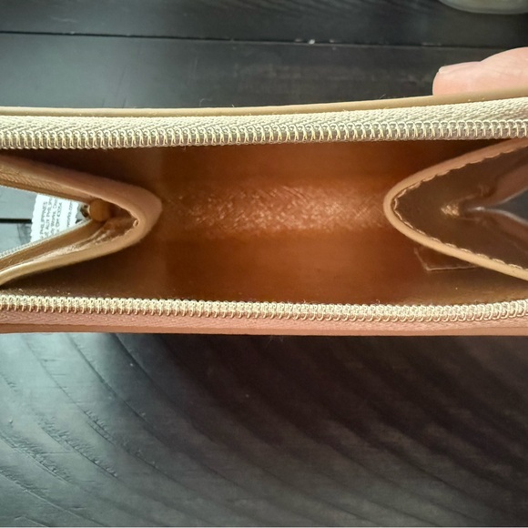 NWT Bath & Body Works Princess Collection Belle Gold Wallet/Coin Purse Limited - Picture 4 of 5